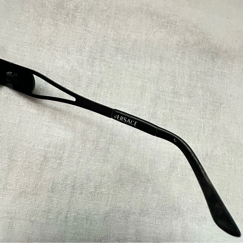 Vintage Gianni Versace Authentic Medusa Black Metal Sunglasses X48